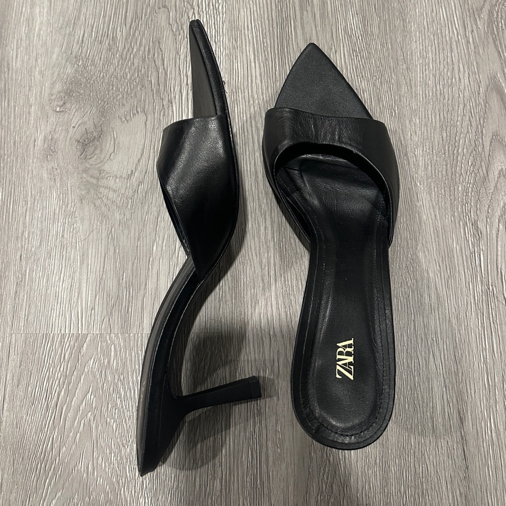 ZARA Black Leather Heeled Slide